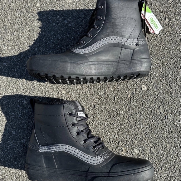 SOLE on eBay NWT Vans Cole Navin Standard Mid MTE Snow Boots - Size 11 - Picture 3 of 6